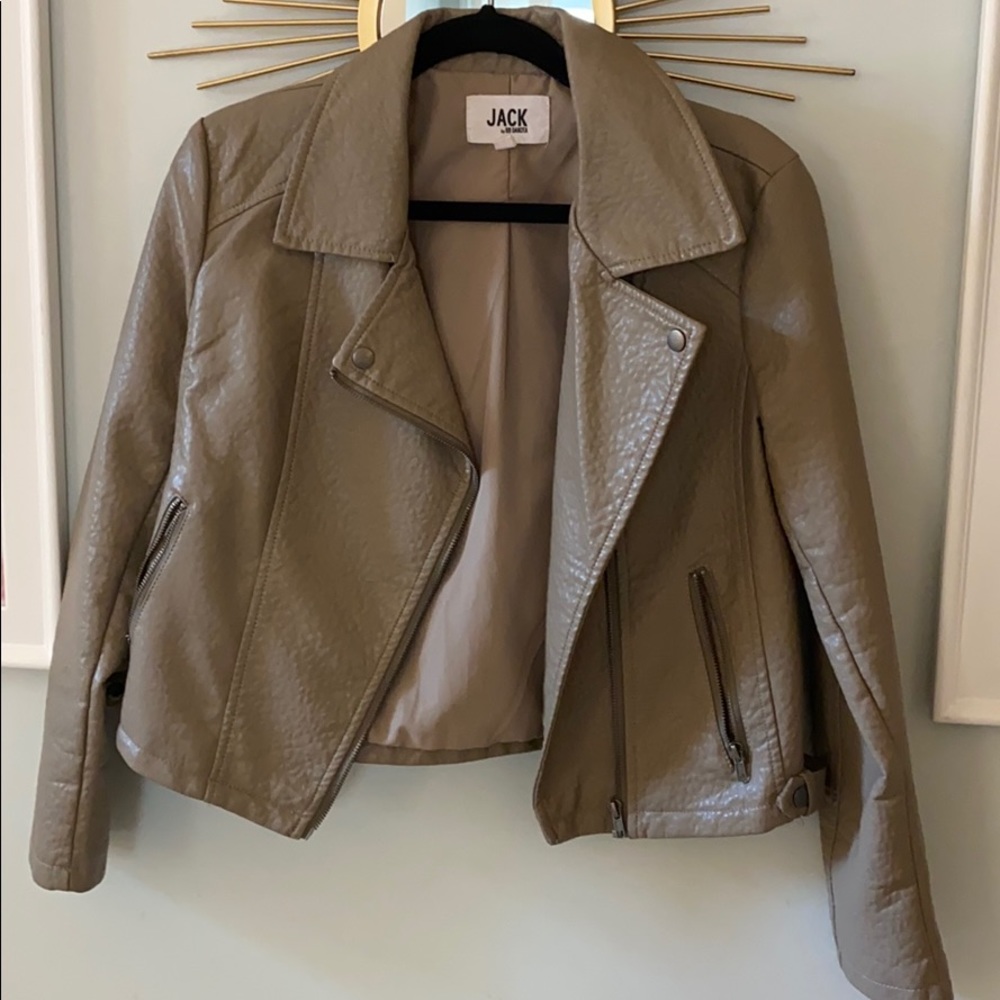 BB Dakota tan leather jacket